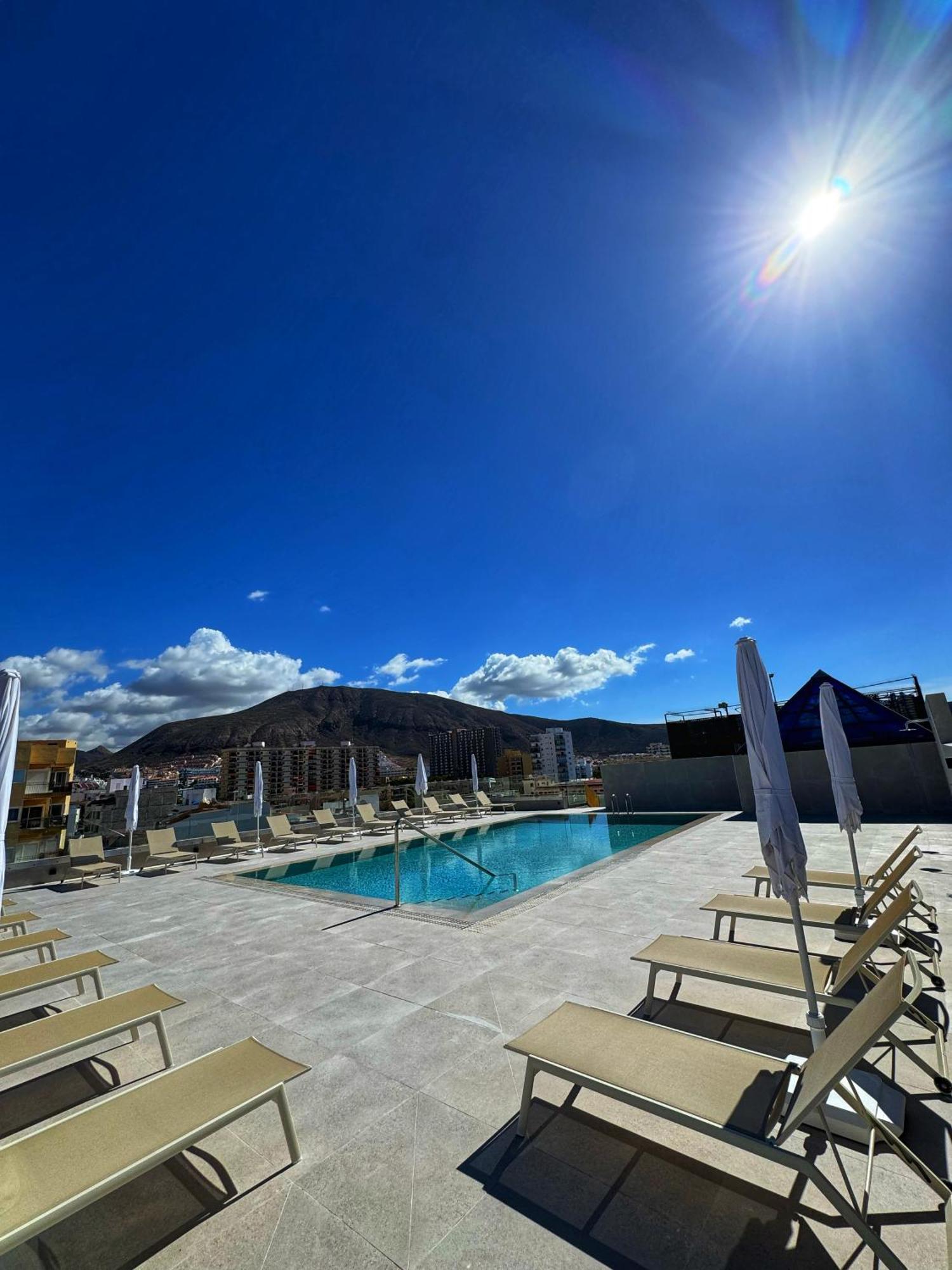Hotel Reveron Plaza Los Cristianos  Exterior photo