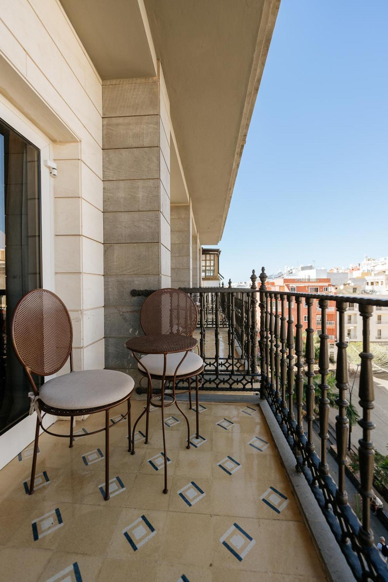 Hotel Reveron Plaza Los Cristianos  Exterior photo