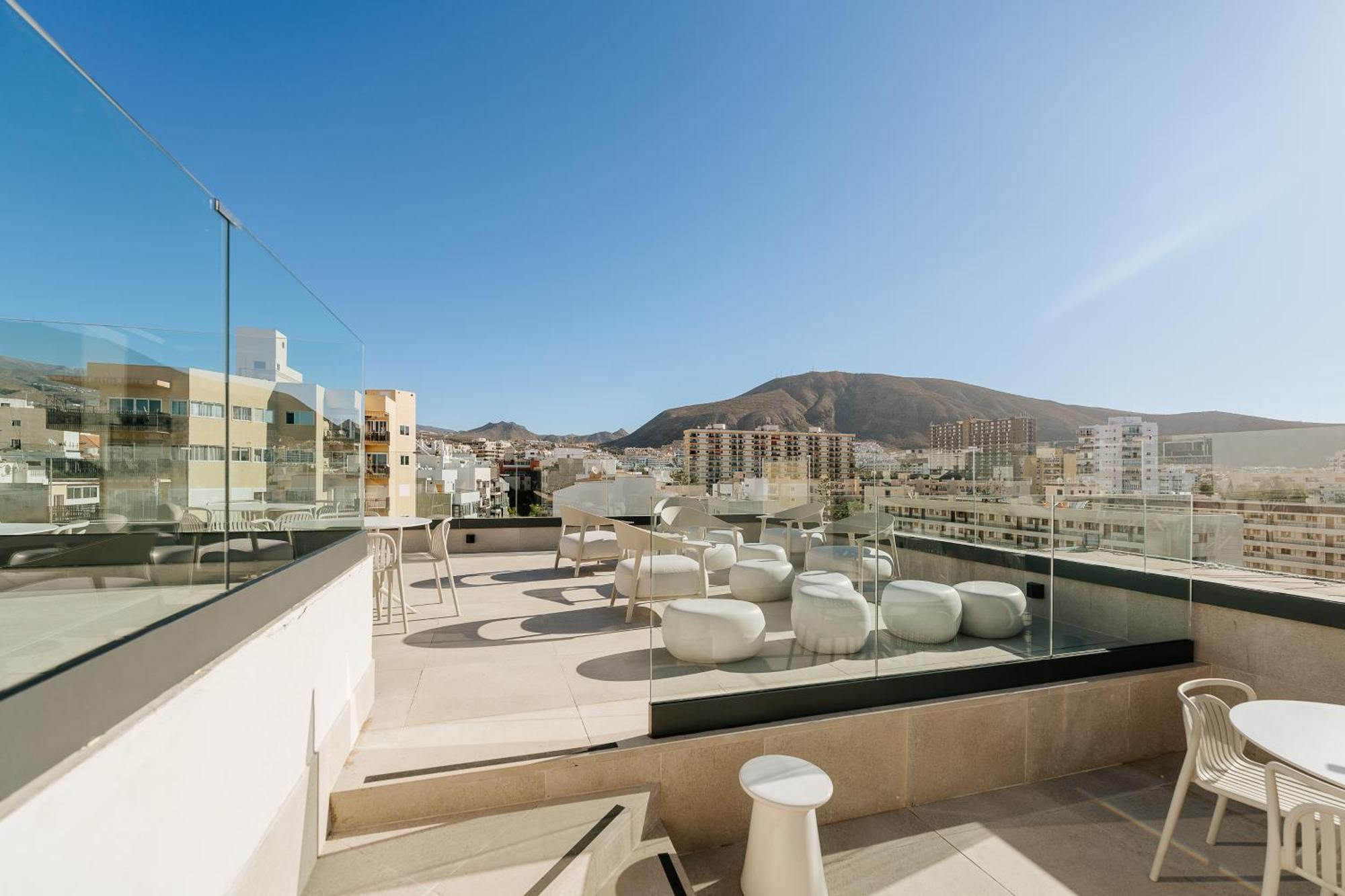Hotel Reveron Plaza Los Cristianos  Exterior photo